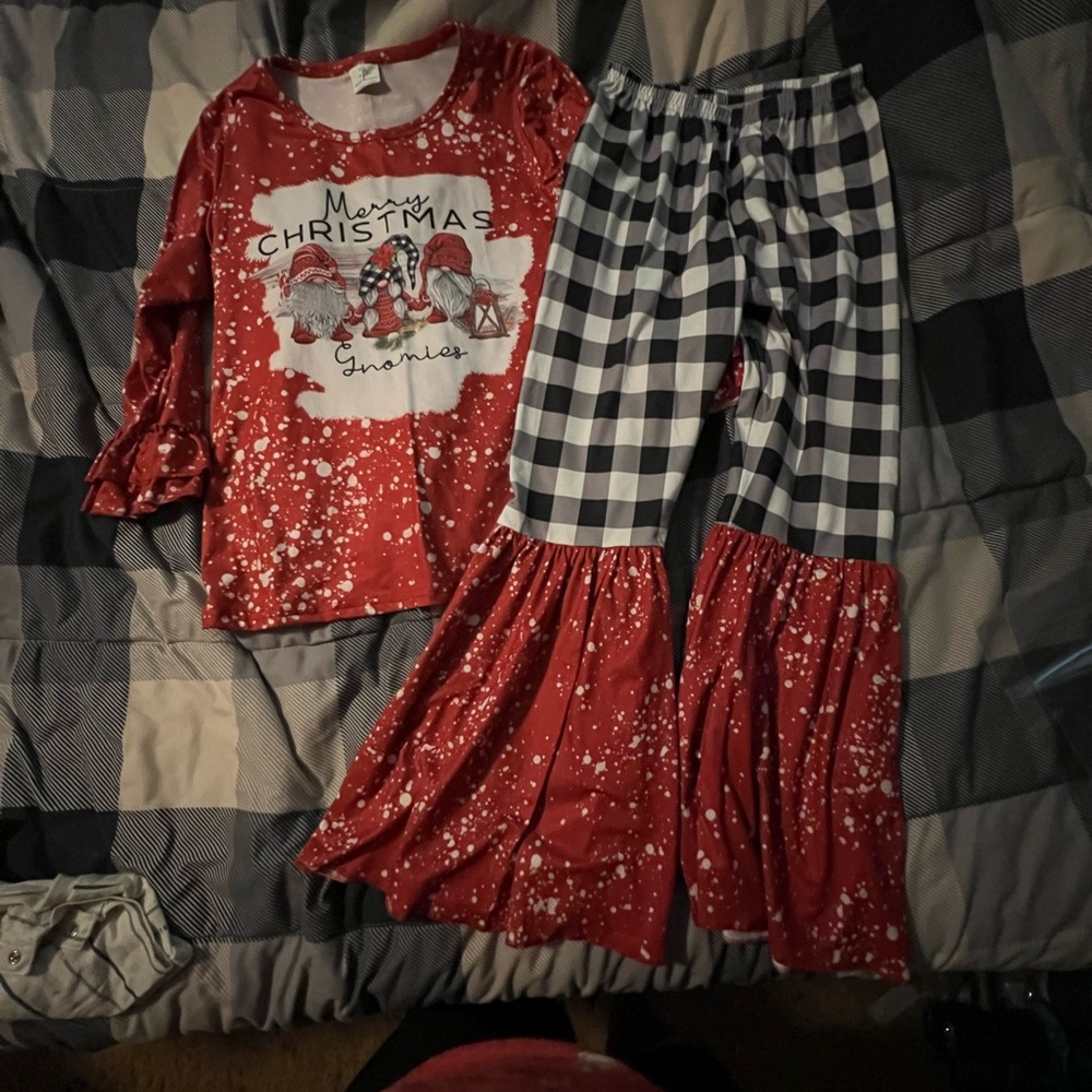 Christmas outfit sz 4xl age 8-9